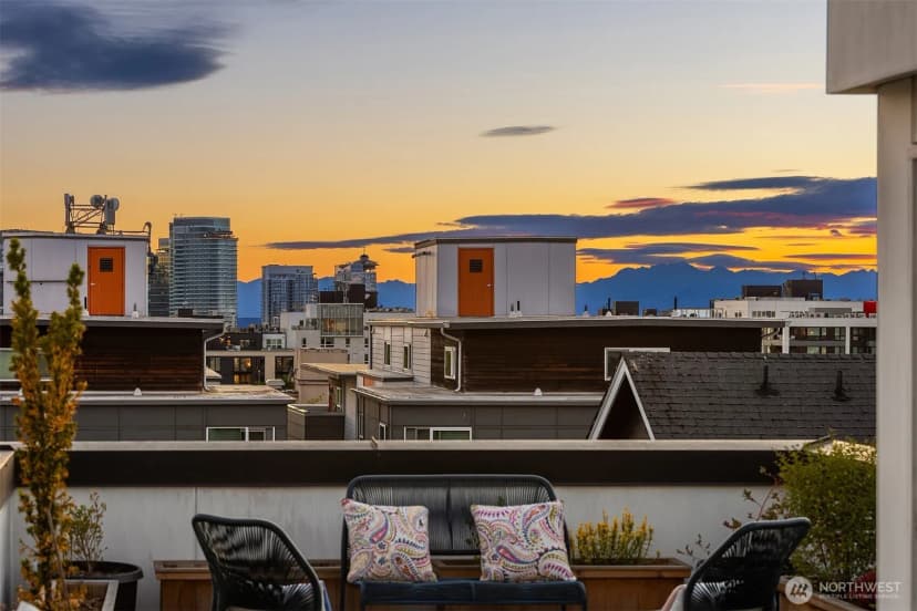 Property photo for 1809 13th Avenue, Seattle photo 36