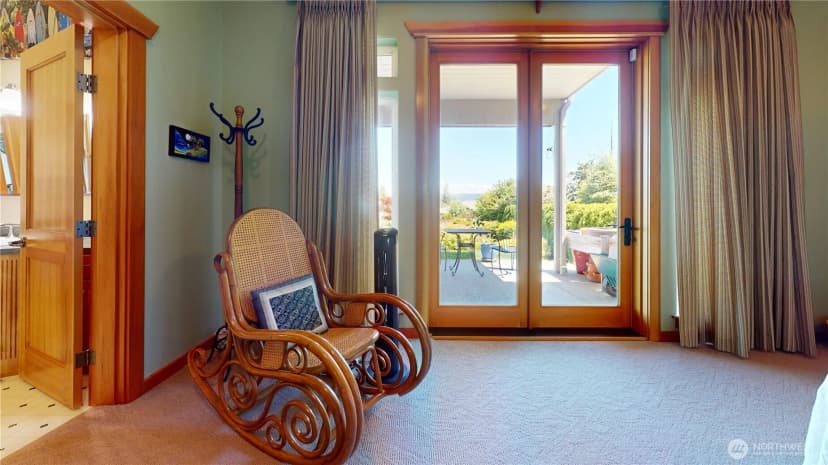Property photo for 8102 E Perelli Lane, Port Orchard photo 30