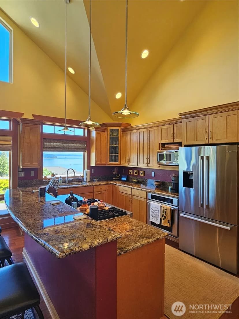 Property photo for 8102 E Perelli Lane, Port Orchard photo 11