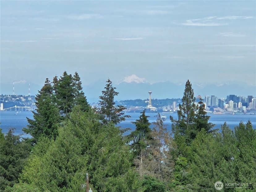 Property photo for 8102 E Perelli Lane, Port Orchard photo 3