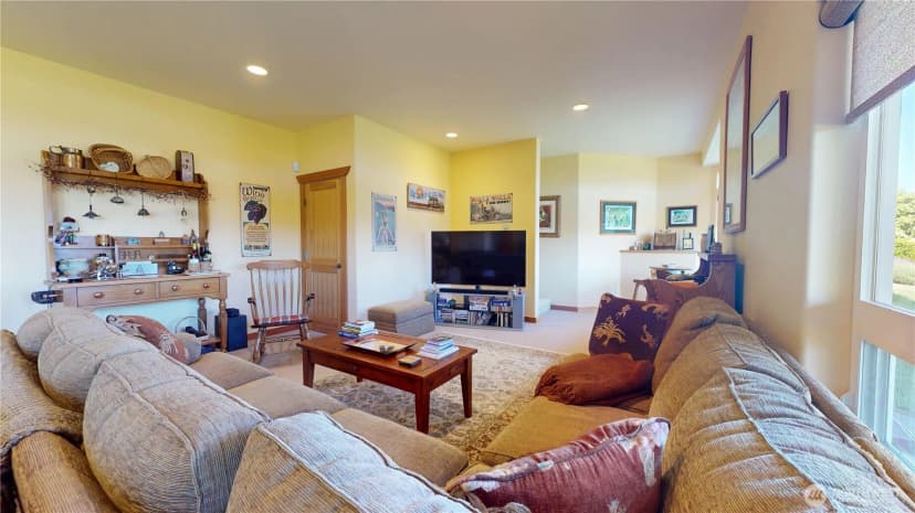 Property photo for 8102 E Perelli Lane, Port Orchard photo 26