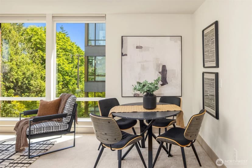 Property photo for 4547 8th Avenue Ne #410, Seattle photo 14