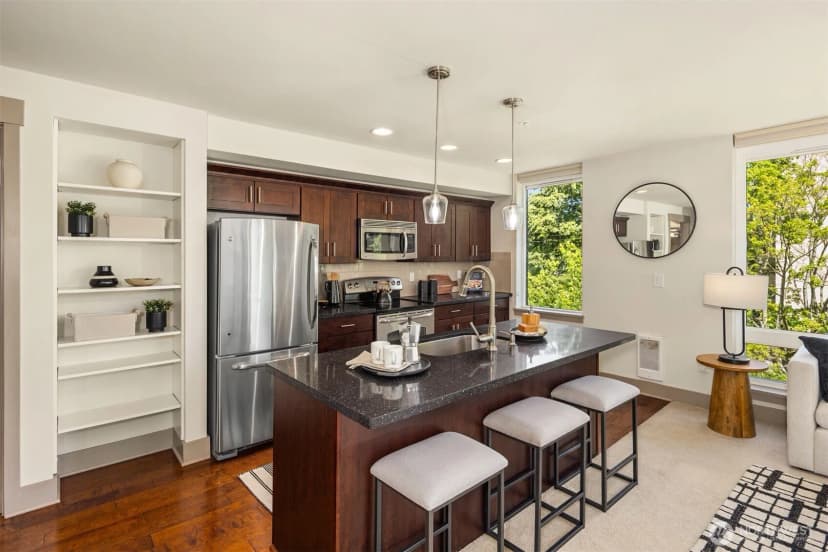 Property photo for 4547 8th Avenue Ne #410, Seattle photo 7