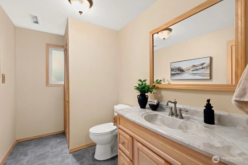 Property photo for 12450 Ne 141st Street, Kirkland photo 25