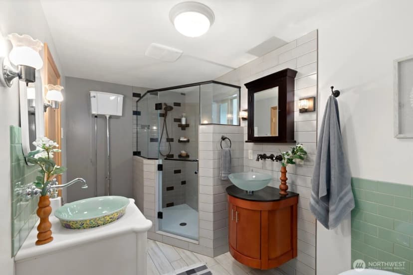 Property photo for 12450 Ne 141st Street, Kirkland photo 21