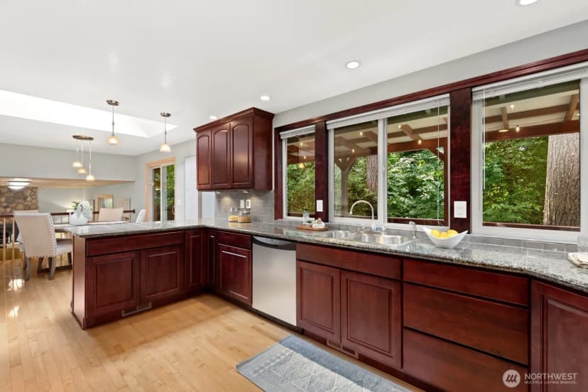 Property photo for 12450 Ne 141st Street, Kirkland photo 13