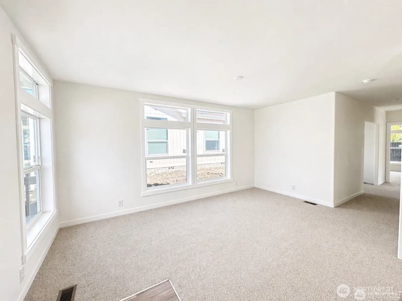 Property photo for 2073 Timber Street #35, Enumclaw photo 3