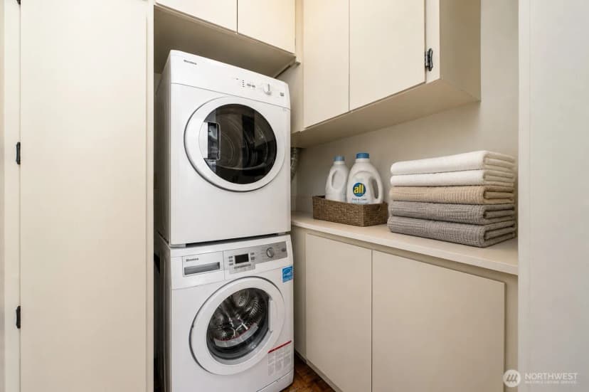 Property photo for 1017 Minor Avenue #1401, Seattle photo 12