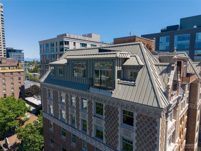 Property photo for 1017 Minor Avenue #1401, Seattle photo 15
