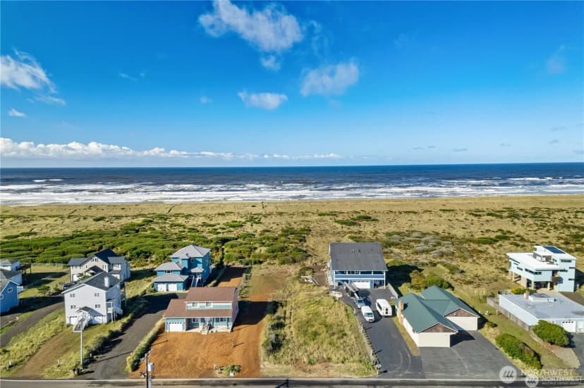 Property photo for 1075 Ocean Shores Boulevard Sw, Ocean Shores