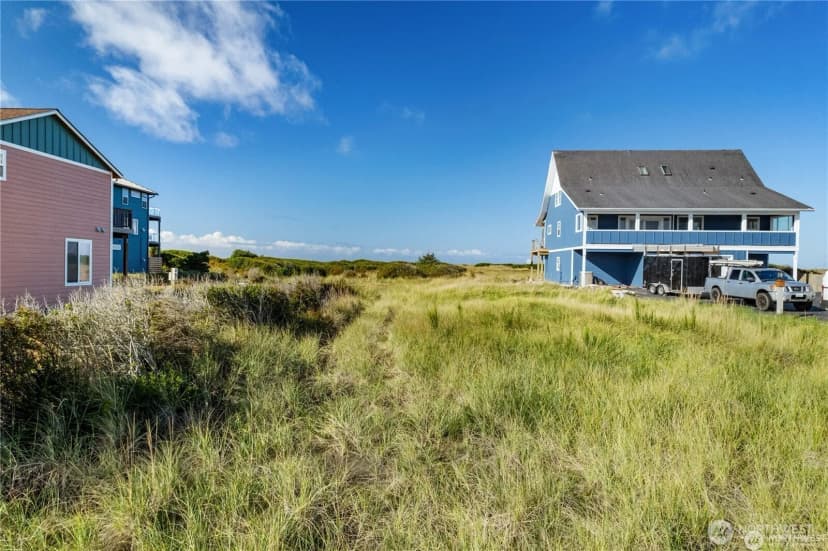 Property photo for 1075 Ocean Shores Boulevard Sw, Ocean Shores photo 4