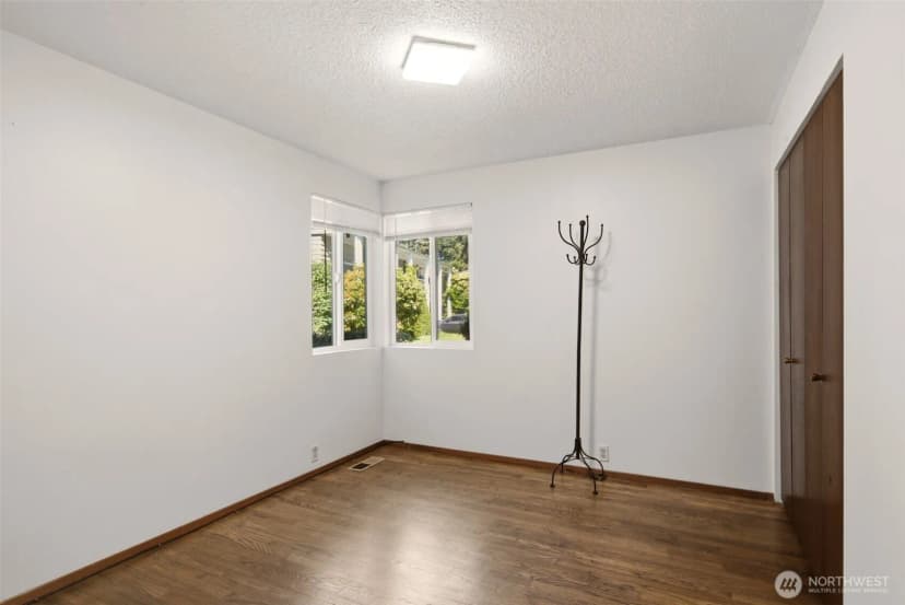 Property photo for 26607 Manchester Court, Kent photo 18