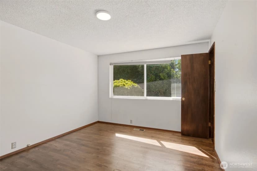 Property photo for 26607 Manchester Court, Kent photo 14