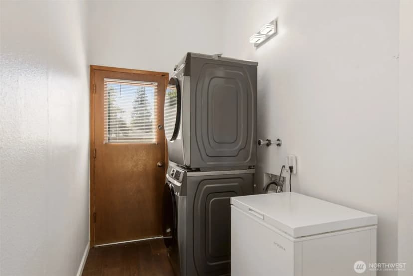 Property photo for 26607 Manchester Court, Kent photo 12