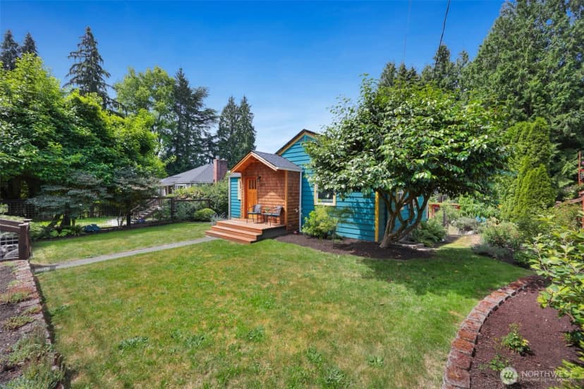 Property photo for 11527 39th Avenue Ne, Seattle photo 33