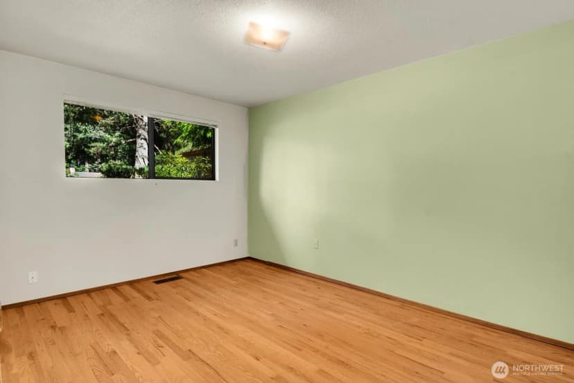 Property photo for 4030 139th Avenue Se, Bellevue photo 7