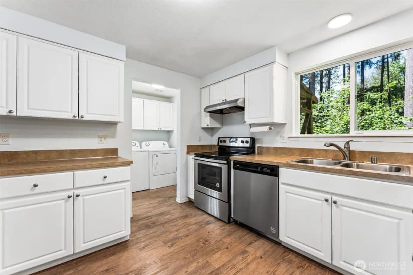 Property photo for 22518 Bluewater Drive Se, Yelm photo 11