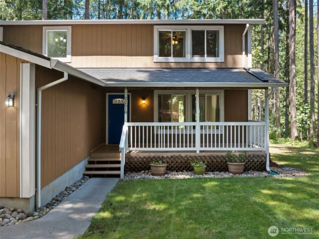 Property photo for 22518 Bluewater Drive Se, Yelm photo 3