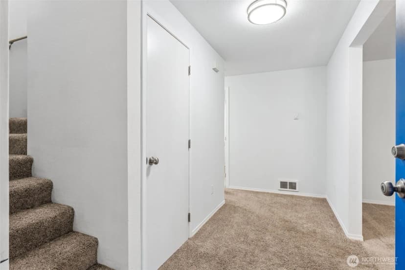 Property photo for 22518 Bluewater Drive Se, Yelm photo 4