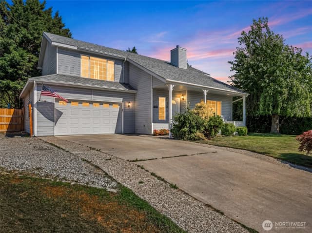 Property photo for 121 Manhattan Square, East Wenatchee