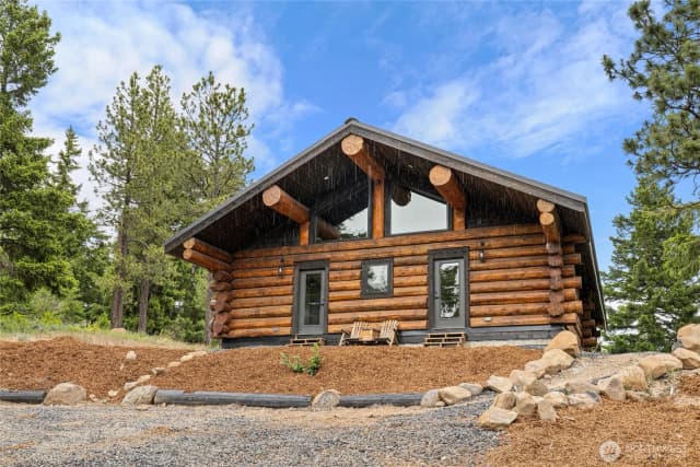 Property photo for 1336 Black Hawk, Cle Elum photo 2
