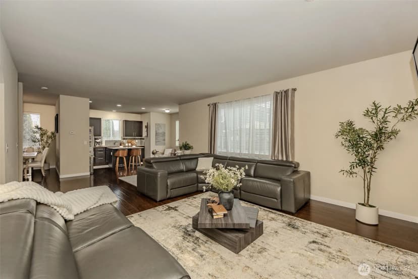Property photo for 1737 Hillcrest Loop, Mount Vernon photo 13