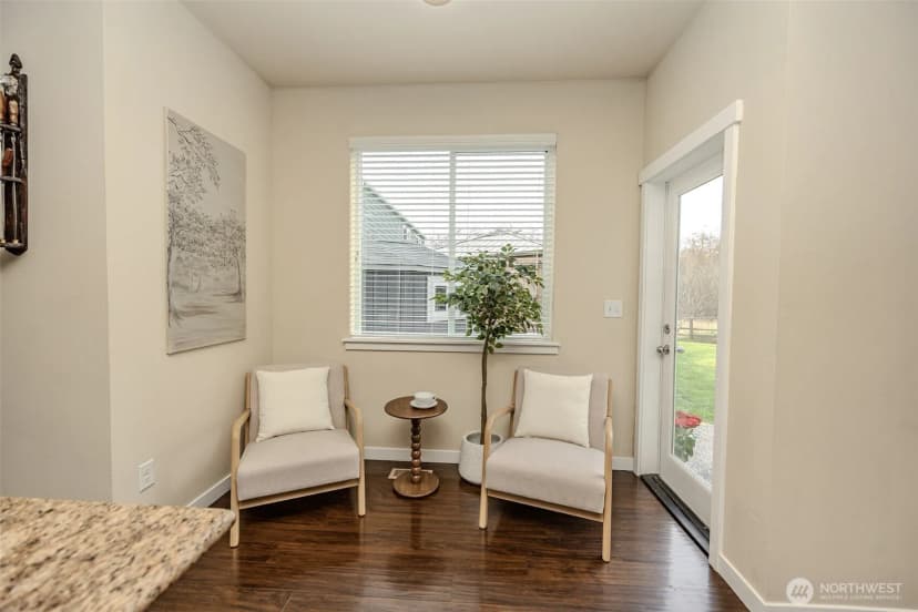 Property photo for 1737 Hillcrest Loop, Mount Vernon photo 16