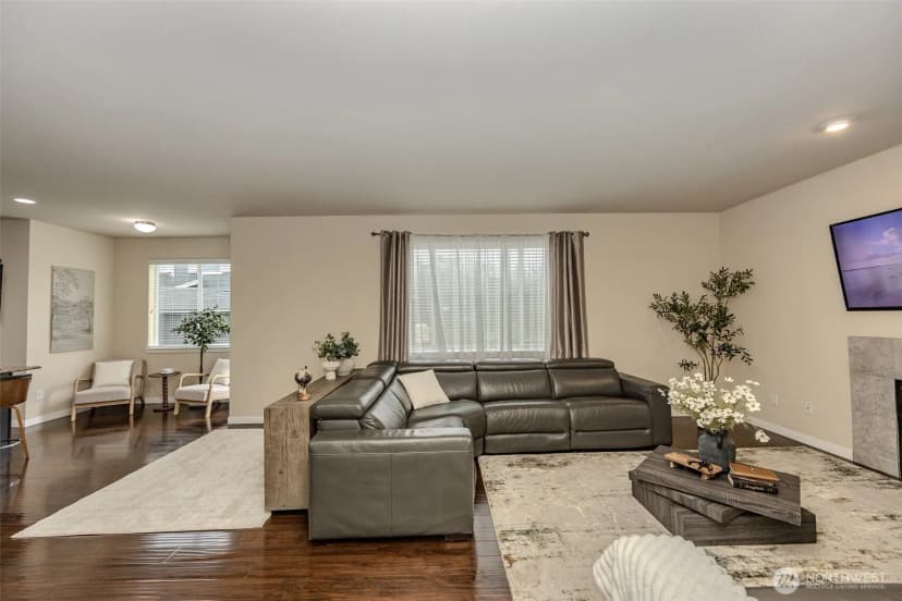 Property photo for 1737 Hillcrest Loop, Mount Vernon photo 12