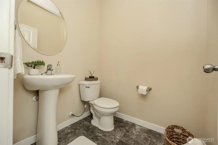Property photo for 1737 Hillcrest Loop, Mount Vernon photo 17