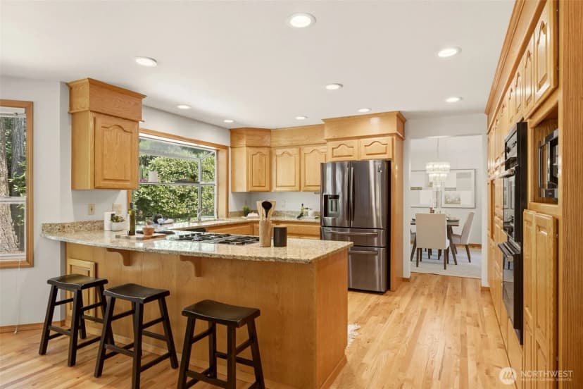 Property photo for 23232 Se 253rd Place, Maple Valley photo 8