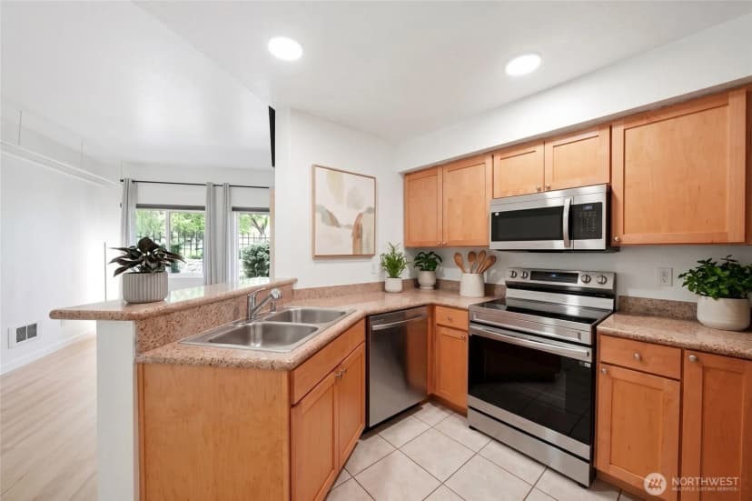Property photo for 300 10th Avenue #a110, Seattle photo 10