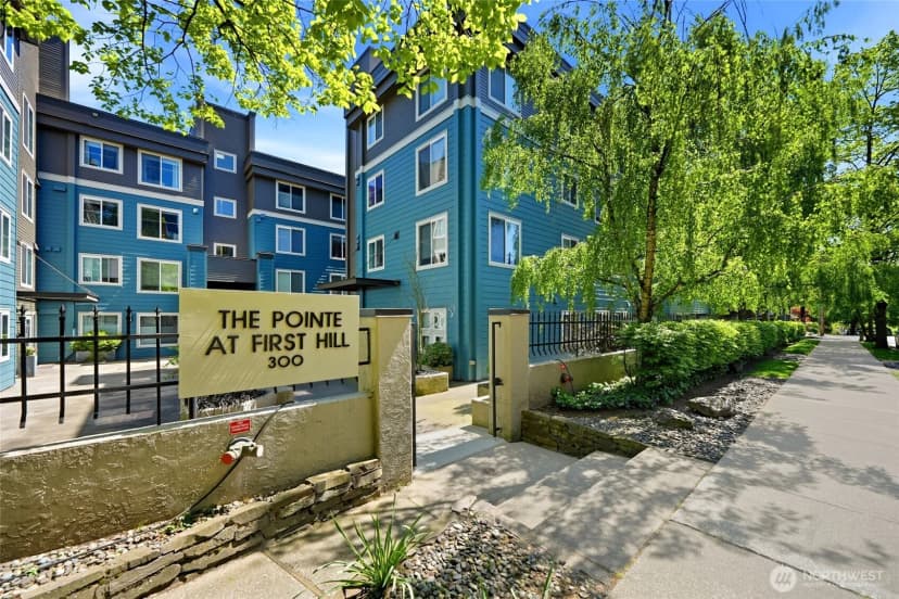 Property photo for 300 10th Avenue #a110, Seattle photo 30