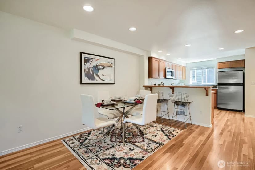 Property photo for 11212 Greenwood Avenue N #b, Seattle photo 10