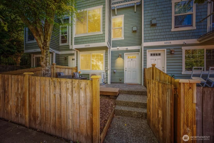 Property photo for 11212 Greenwood Avenue N #b, Seattle photo 21