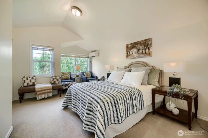 Property photo for 11212 Greenwood Avenue N #b, Seattle photo 13