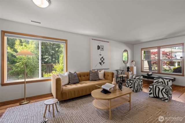 Property photo for 2120 248th Place Se, Sammamish photo 3