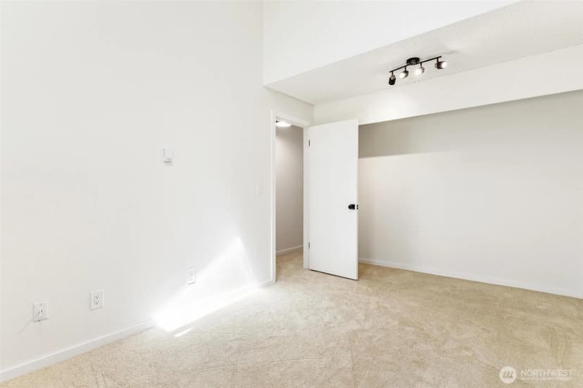 Property photo for 4415 145th Avenue Ne #h6, Bellevue photo 25
