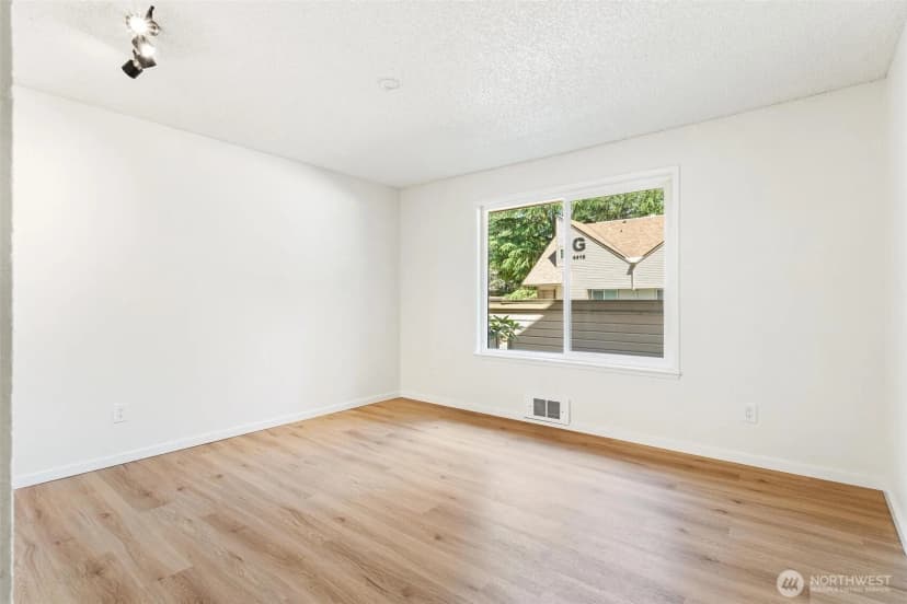 Property photo for 4415 145th Avenue Ne #h6, Bellevue photo 18