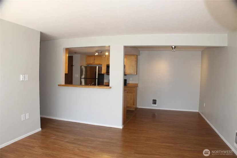 Property photo for 1522 Ne 175th Street #200, Shoreline photo 6