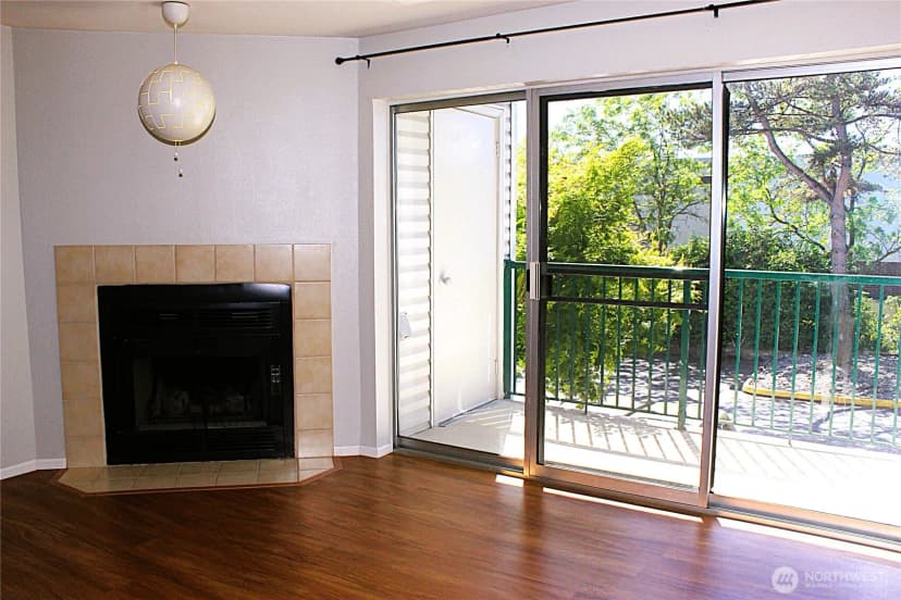 Property photo for 1522 Ne 175th Street #200, Shoreline photo 11