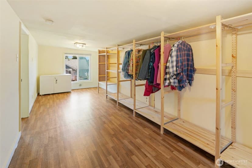 Property photo for 1235 S 101st Street, Seattle photo 19