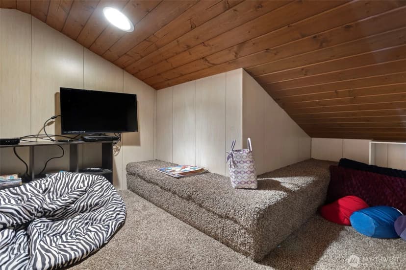Property photo for 8116 Naketa Beach Walk, Mukilteo photo 35