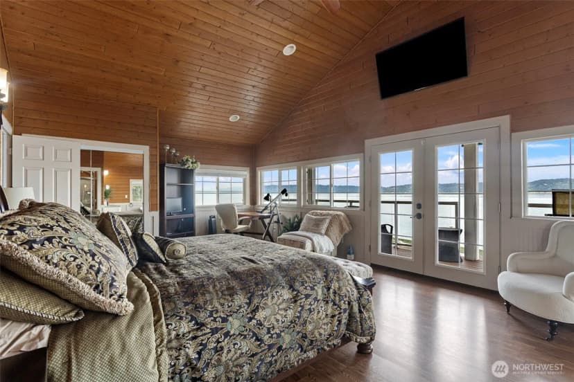 Property photo for 8116 Naketa Beach Walk, Mukilteo photo 20