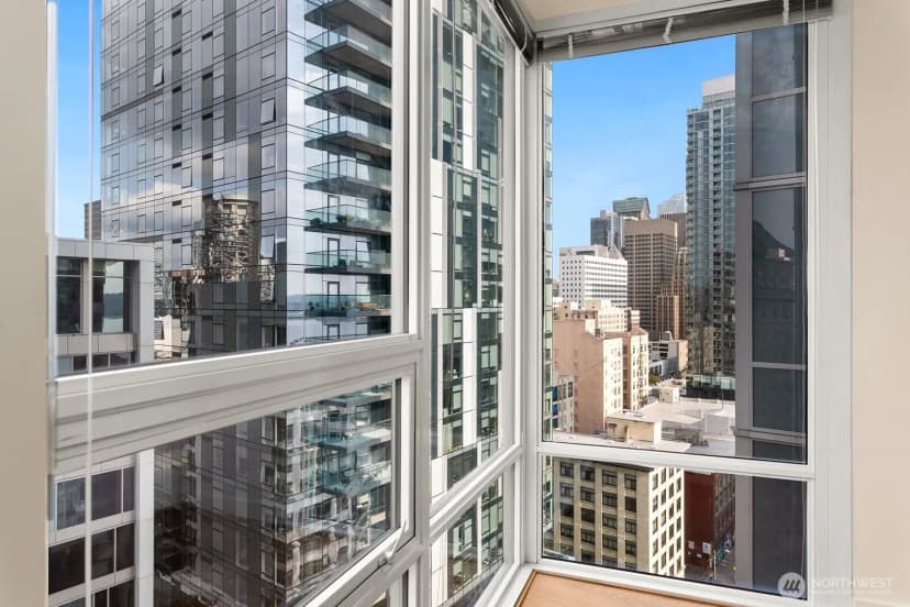 Property photo for 121 Stewart Street #1502, Seattle photo 6