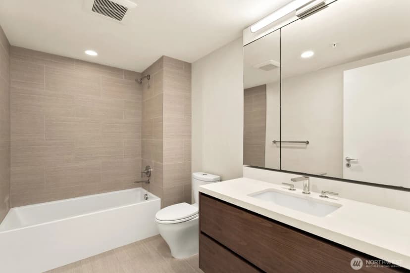 Property photo for 121 Stewart Street #1502, Seattle photo 13