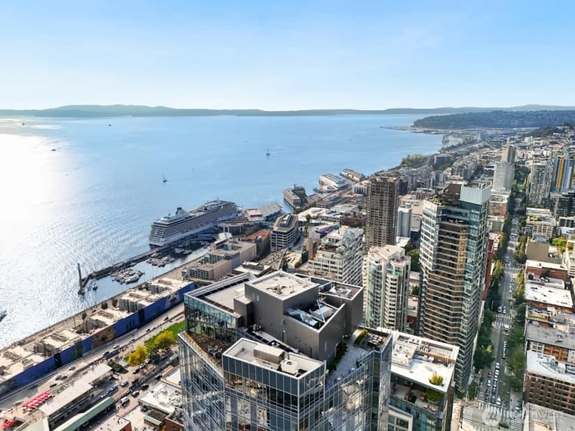 Property photo for 121 Stewart Street #1502, Seattle photo 19