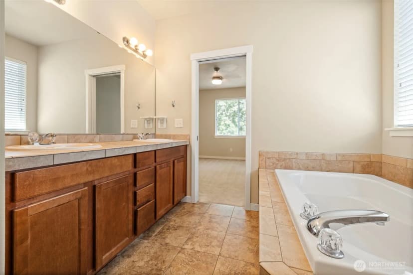 Property photo for 518 Grass Lake Street Ct Nw, Olympia photo 15