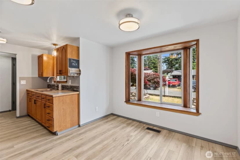 Property photo for 17010 16th Avenue E, Spanaway photo 11