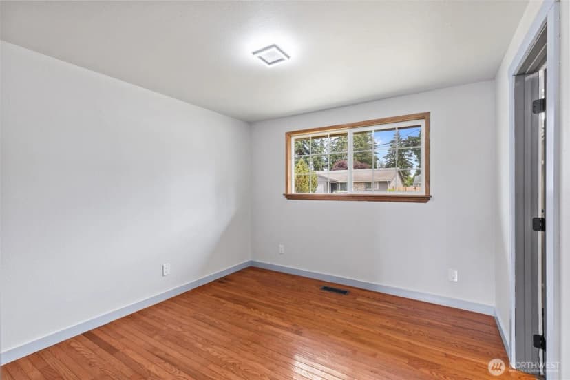 Property photo for 17010 16th Avenue E, Spanaway photo 28