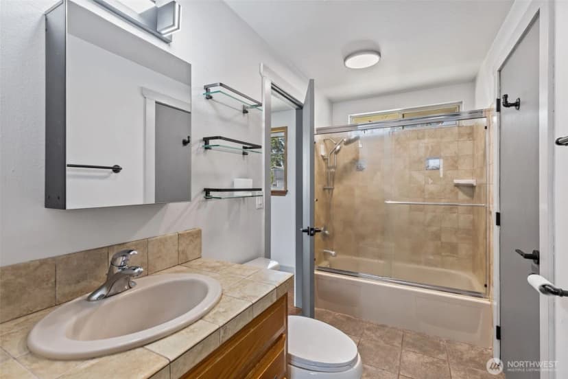 Property photo for 17010 16th Avenue E, Spanaway photo 25